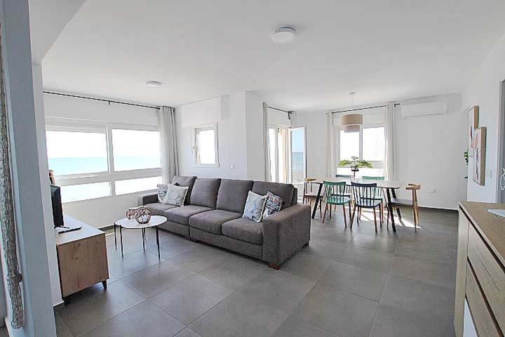 דירות גוארדמר דל סגורה Apartamento Primera Linea Playa Centro De Guardamar מראה חיצוני תמונה