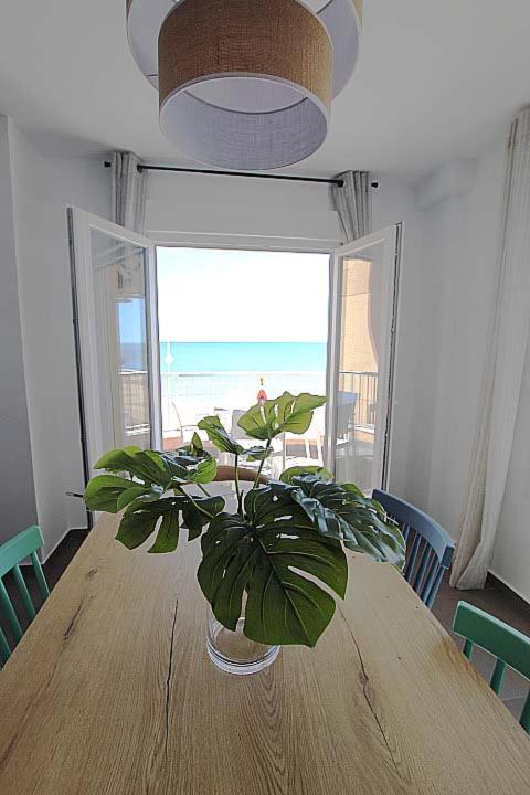 דירות גוארדמר דל סגורה Apartamento Primera Linea Playa Centro De Guardamar מראה חיצוני תמונה