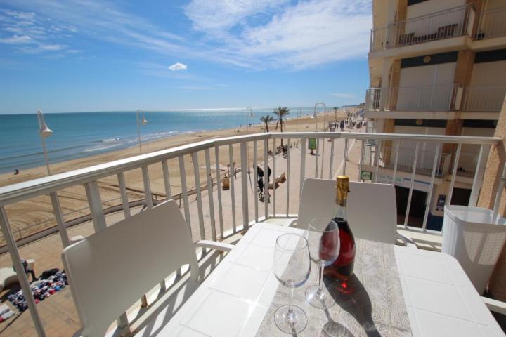 דירות גוארדמר דל סגורה Apartamento Primera Linea Playa Centro De Guardamar מראה חיצוני תמונה