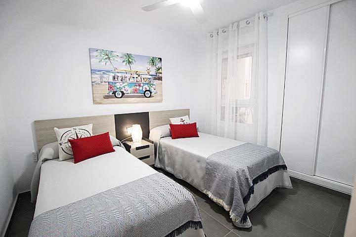 דירות גוארדמר דל סגורה Apartamento Primera Linea Playa Centro De Guardamar מראה חיצוני תמונה